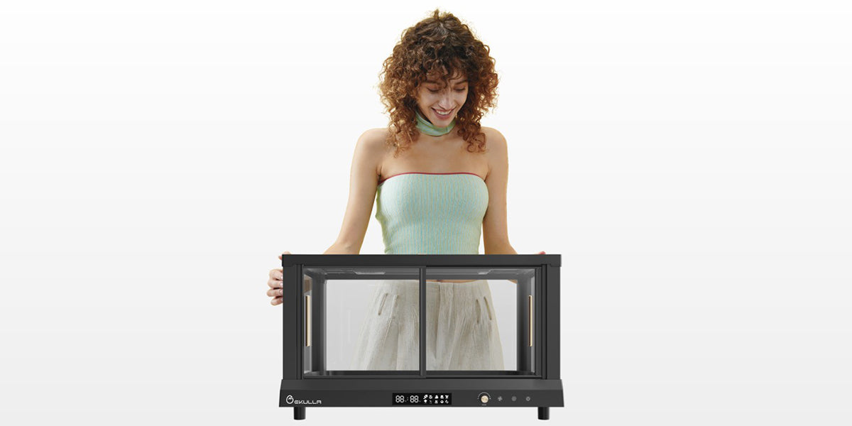 Woman Use Reptile Enclosures Tank